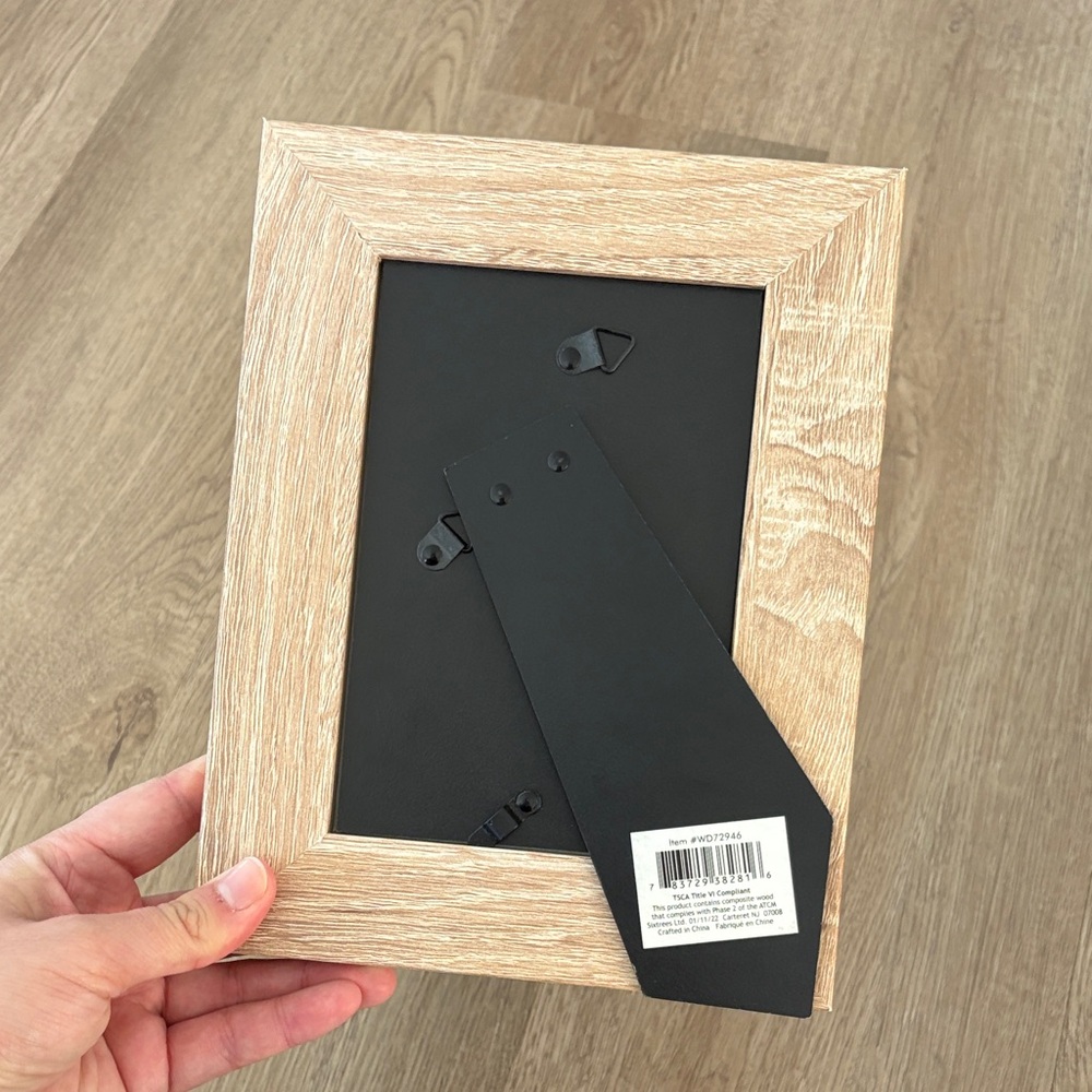 Picture Frame Set - Picture 12 of 14